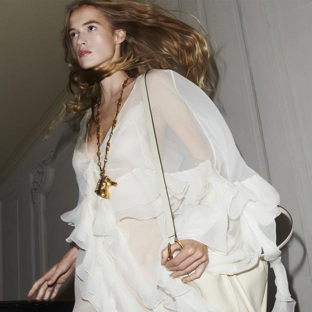 Vestidos con volantes de estética boho que lucirás todo el otoño