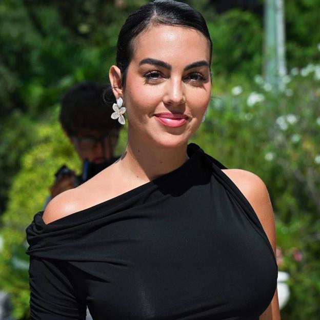 Georgina Rodríguez sorprende con un cambio de look en el Festival de Venecia: se despide de su melena XL y se pasa al long bob