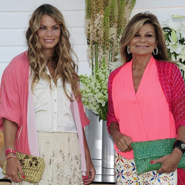 Carla Goyanes y Caritina Lapique, en un evento en Marbella. 