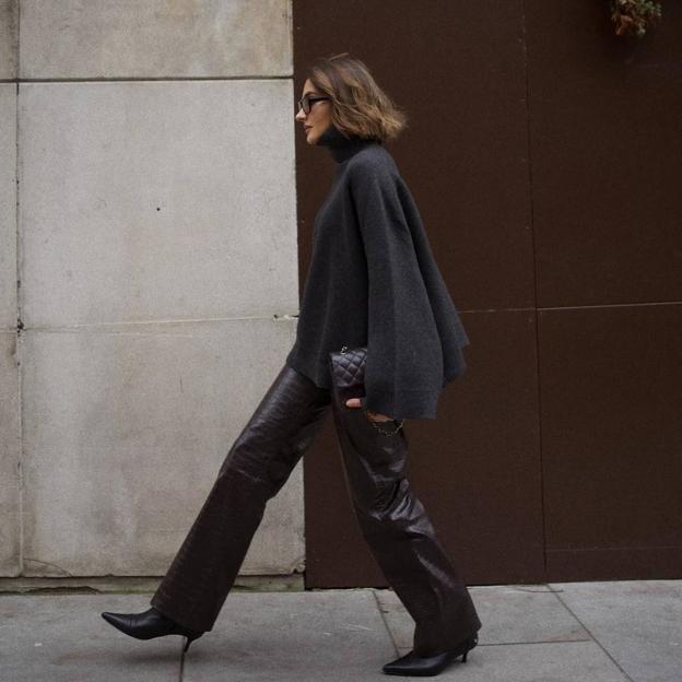 Los pantalones efecto piel por los que sustituirás los vaqueros para ir estilosa en otoño