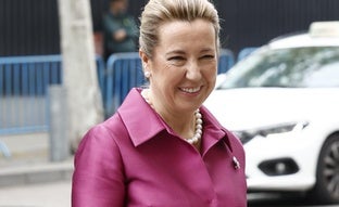 Así es el estilo de Cristina de Borbón-Dos Sicilias: clásico, elegante y con las joyas y las diademas como grandes protagonistas