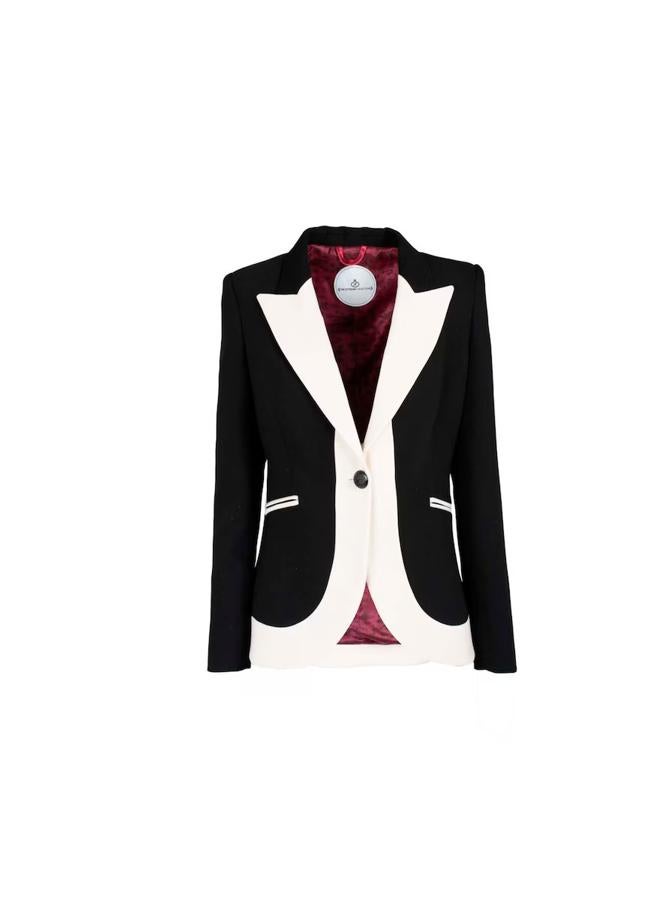 The Extreme Collection Blazer sastre negro, 360 euros.