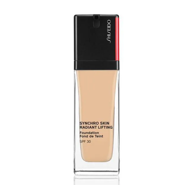 Synchro Skin Radiant Lifting Foundation de Shiseido. Precio: 48,65 euros