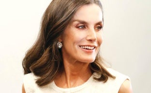 Cuál es el champú que usa la reina Letizia y por qué es perfecto para prevenir la caída en otoño