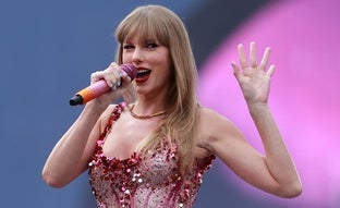 «Señora con gato y sin hijos»: por qué Taylor Swift ha utilizado esta fórmula para anunciar su voto a Kamala Harris