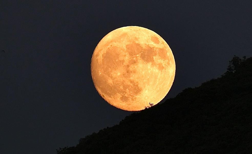 El significado de la súper Luna Llena de la cosecha del 17 de septiembre: energía, emociones y conexión espiritual