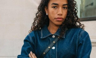 El look total denim de Pull&Bear que ha arrasado en el street stlye de Londres: el conjunto perfecto para ir cómoda en otoño