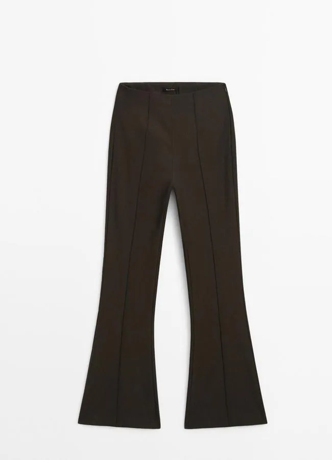 Pantalón ajustado, 59,95 euros.