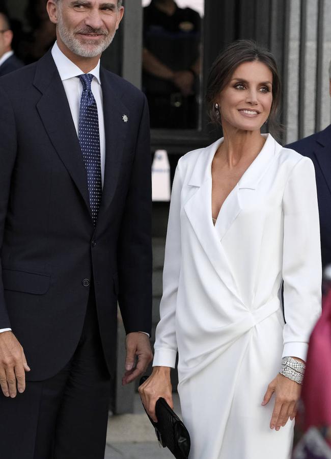 Letizia deslumbró en 2019 en la inauguración de la temporada en el Teatro Real. (FOTO: GETTY IMAGES)