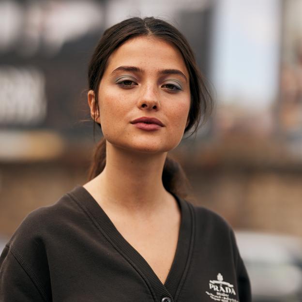 Bálsamo de labios burdeos: los mejores para llevar el color tendencia del otoño en versión natural