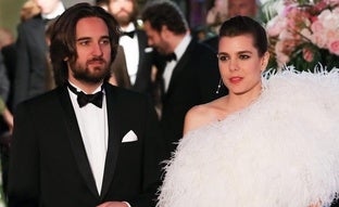 Nos colamos en el despacho de Dimitri Rassam, ex de Carlota Casiraghi: en la mejor zona de París y con un secreto familiar