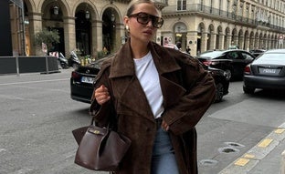 Trench de ante: la tendencia viral para otoño que enamora a todas las influencers