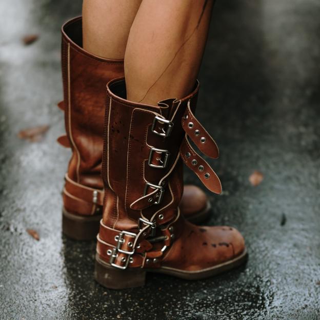 Adiós a las botas cowboy, esta temporada se llevan las botas biker y estos son los modelos más bonitos del momento