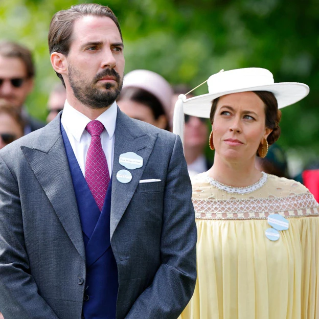 Philippos de Grecia junto a su mujer Nina Flohr, en las carreras de Ascot. 