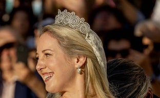 El secreto de la tiara y un velo lleno de historia: los mensajes ocultos del look de boda de Teodora de Grecia