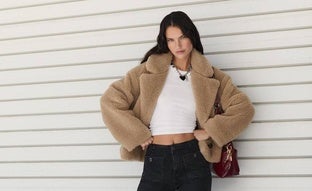 Los mejores abrigos tendencia de Stradivarius para otoño que aman las influencers