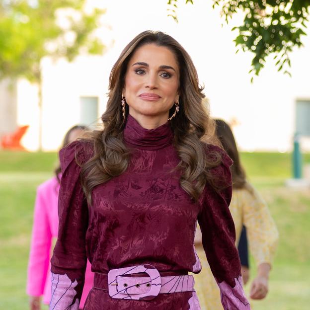 Los cinco mejores looks de gala de Rania de Jordania, del atrevido vestido para la Met al Givenchy en la boda de Letizia y Felipe