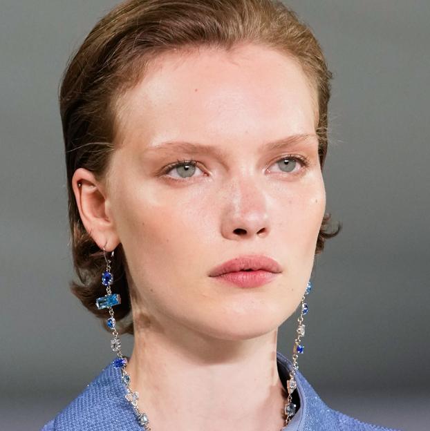 Bases de maquillaje ligeras para un clean look makeup aprobado por expertos