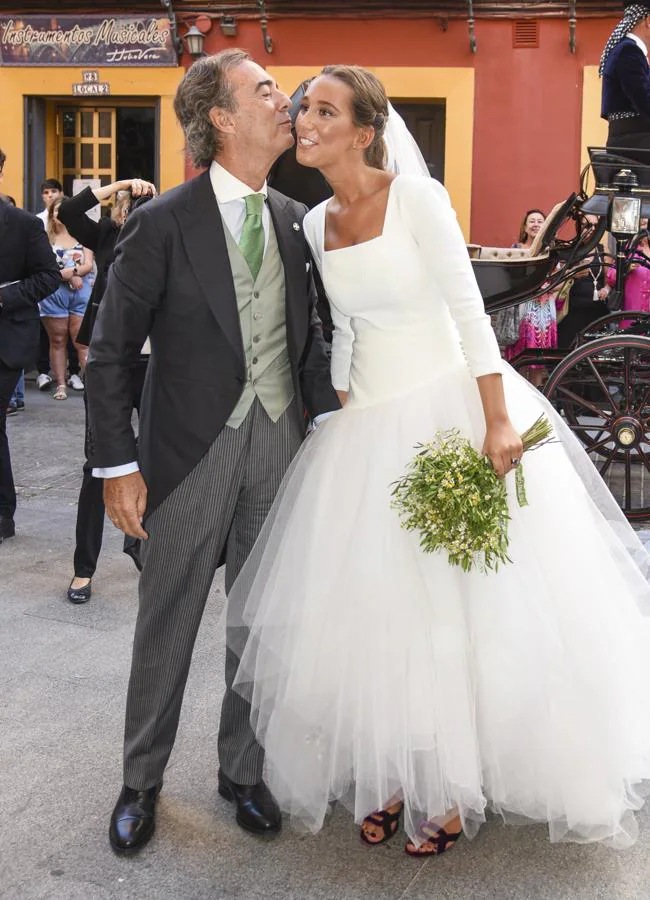 Juan Villar-Mir de Fuentes ha acompañado hasta el altar a su hija mediana Constanza. Foto: GTRES.