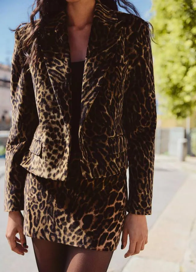 Total look con estampado de leopardo