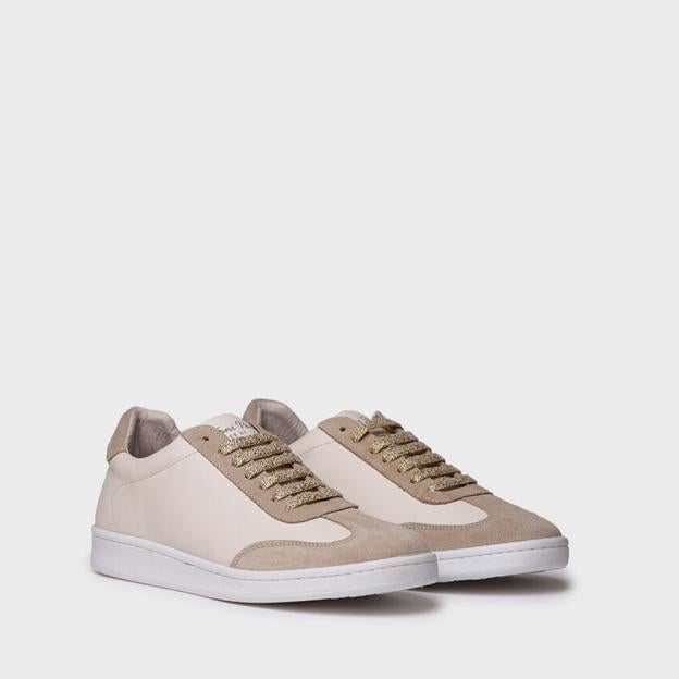 Zapatillas deportivas en color beige de Toni Pons