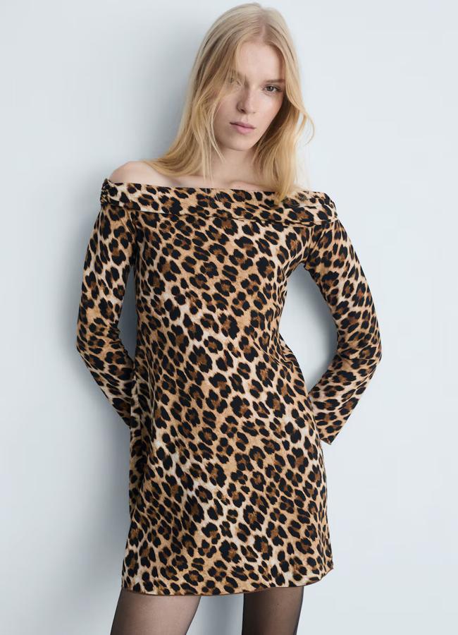 Vestido con estampado de leopardo de Mango (25,99 euros).