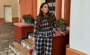 Conjuntos de pantalón y blusa perfectos para otoño: el look fácil con el que ir siempre mona