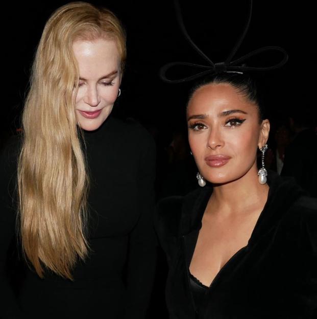 Nicole Kidman y Salma Hayek en el desfile de Balenciaga