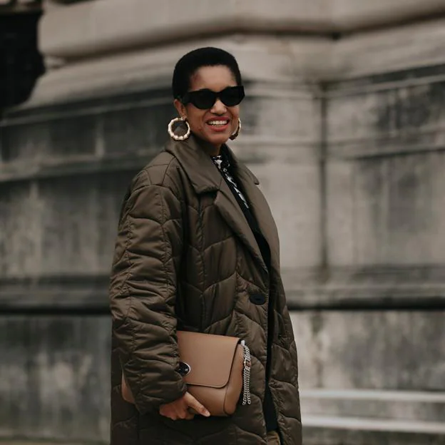 Chaquetas acolchadas que las mujeres elegantes llevan a diario en otoño