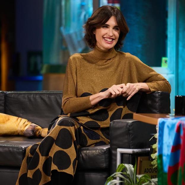 Sabemos de dónde es el conjunto de Paz Vega en La Revuelta: un dos piezas cómodo que no marca y queda bien con botas