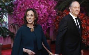 Por qué la mayor fan de Kamala Harris es la ex mujer de su marido