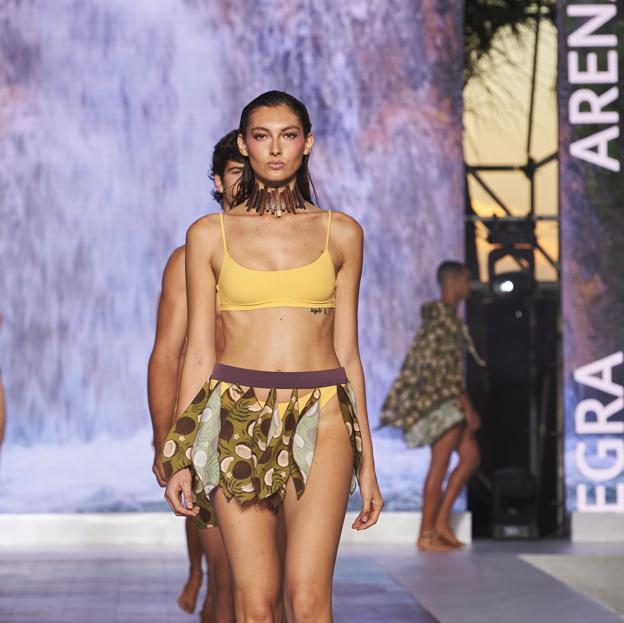Los mejores looks de ropa de baño de Tenerife Fashion Beach Costa Adeje: del regreso de Maya Hansen a las colecciones sostenibles en defensa de los océanos