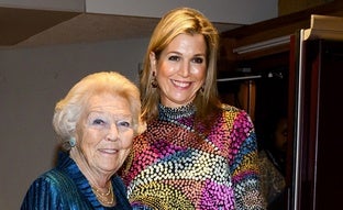 El look más atrevido de Máxima de Holanda para una salida nocturna junto a su suegra la princesa Beatriz