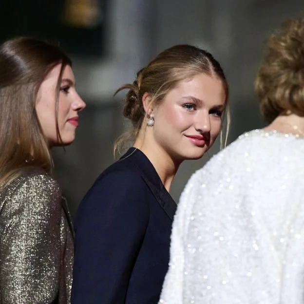 Las crisis de Leonor en los Premios Princesa de Asturias: el mal rato del discurso, la despedida del rey y la emoción de Letizia con Serrat