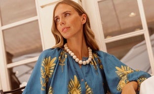 Dónde comprar los collares de bolas de colores, la joya tendencia que eleva un look de básicos favorita de Instagram