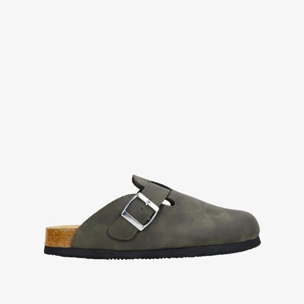 Zuecos verde oliva de Birkenstock, 149,95 euros.