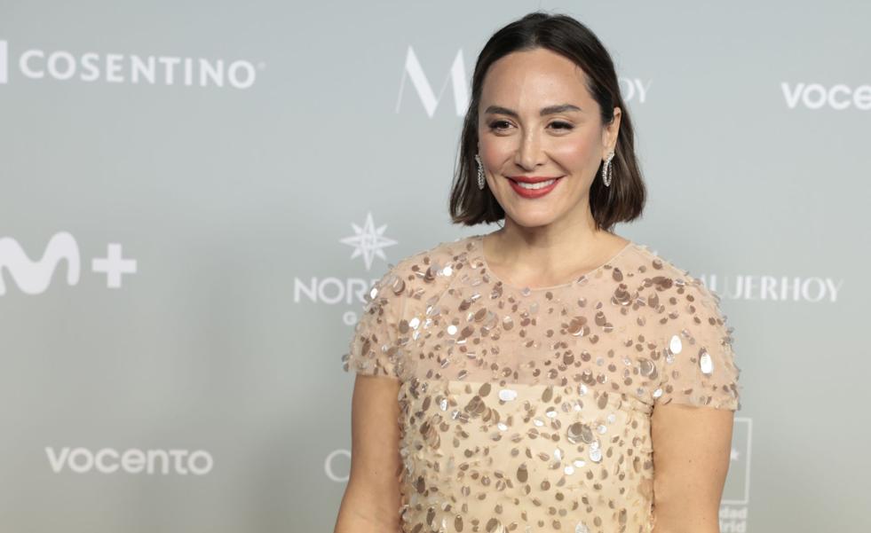 Tamara Falcó arrasa en los Premios Mujerhoy con un vestido muy especial de Carolina Herrera