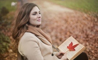 Los libros que llegan a las librerías en noviembre: lo nuevo de Margaret Atwood, los premios Planeta y la antología sobre Björk