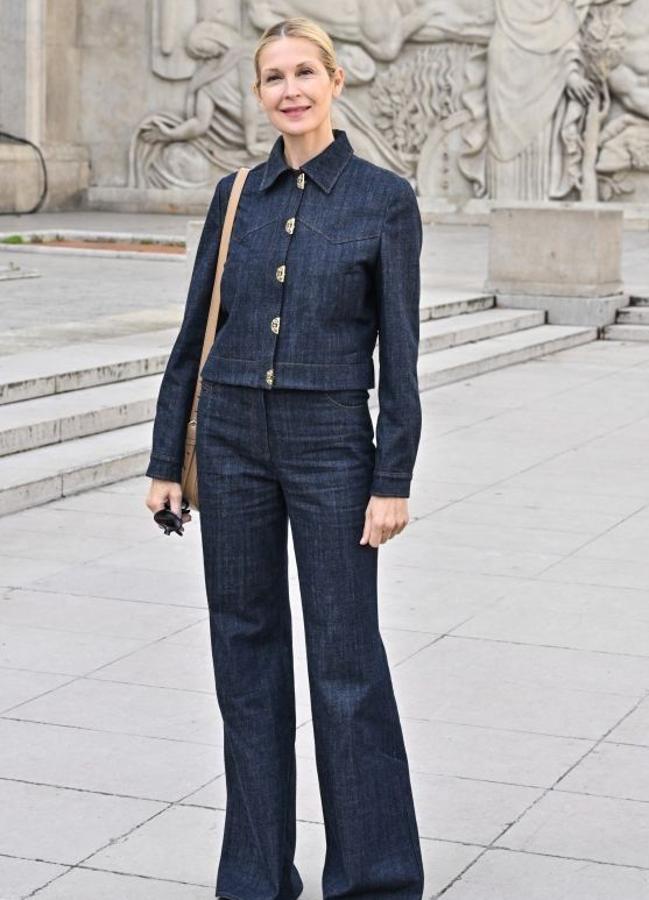 Total look denim con conjunto de chaqueta y pantalón vaquero/@kellyrutherford