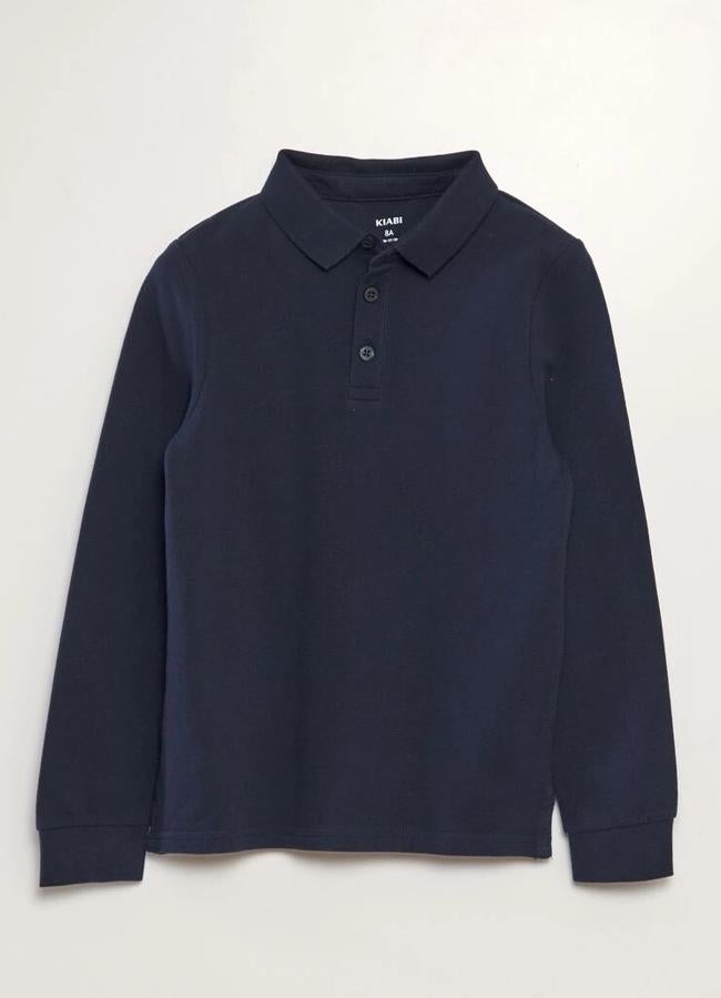 Polo de manga larga azul marino de Kiabi, 6 euros.