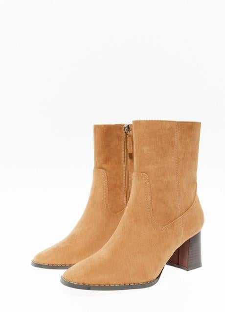 Botines de tacón de Sfera (29,99 euros)