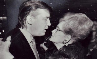 La increíble historia de Mary Anne MacLeod, la madre pobre e inmigrante de Donald Trump que llegó a Estados Unidos descalza