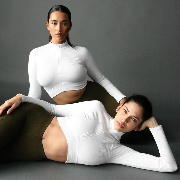 Olvídate de las sentadillas: el ejercicio que mejor trabaja los glúteos, sin material y desde tu casa