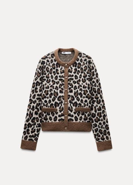 Chaqueta con estampado animal de Zara (29,95 euros)