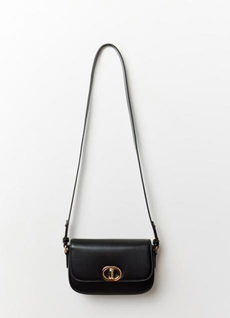 Bolso negro de Sfera (16,99 euros)