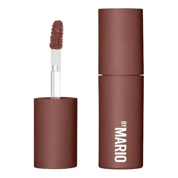 MoistureGlow™ Plumping Lip Color en tono Mocha Raisin de Makeup By Mario