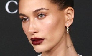 Cómo llevar los labios oscuros: trucos para lucir esta tendencia de maquillaje de forma favorecedora