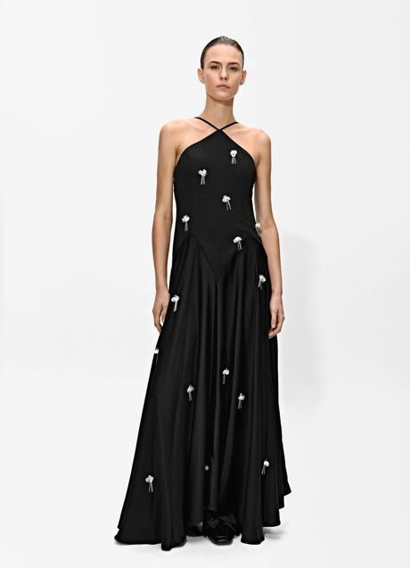 Vestido negro de Parfois (129 euros)