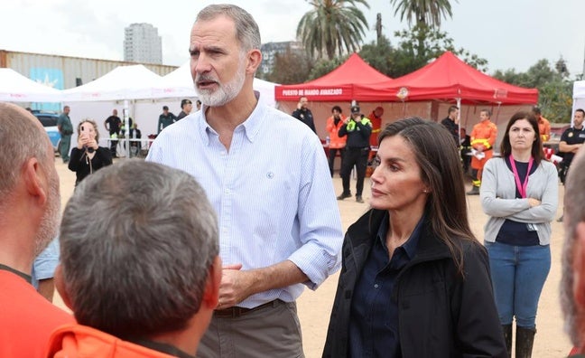 La reina Letizia ya está en Valencia: máxima seguridad en su plan de visita a Chiva, Utiel y Letur, zona cero de la DANA