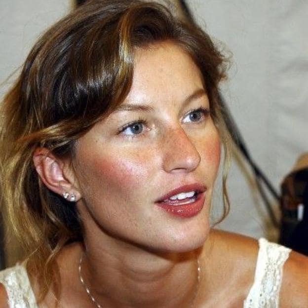 Gisele Bündchen con colorete tendencia cold girl